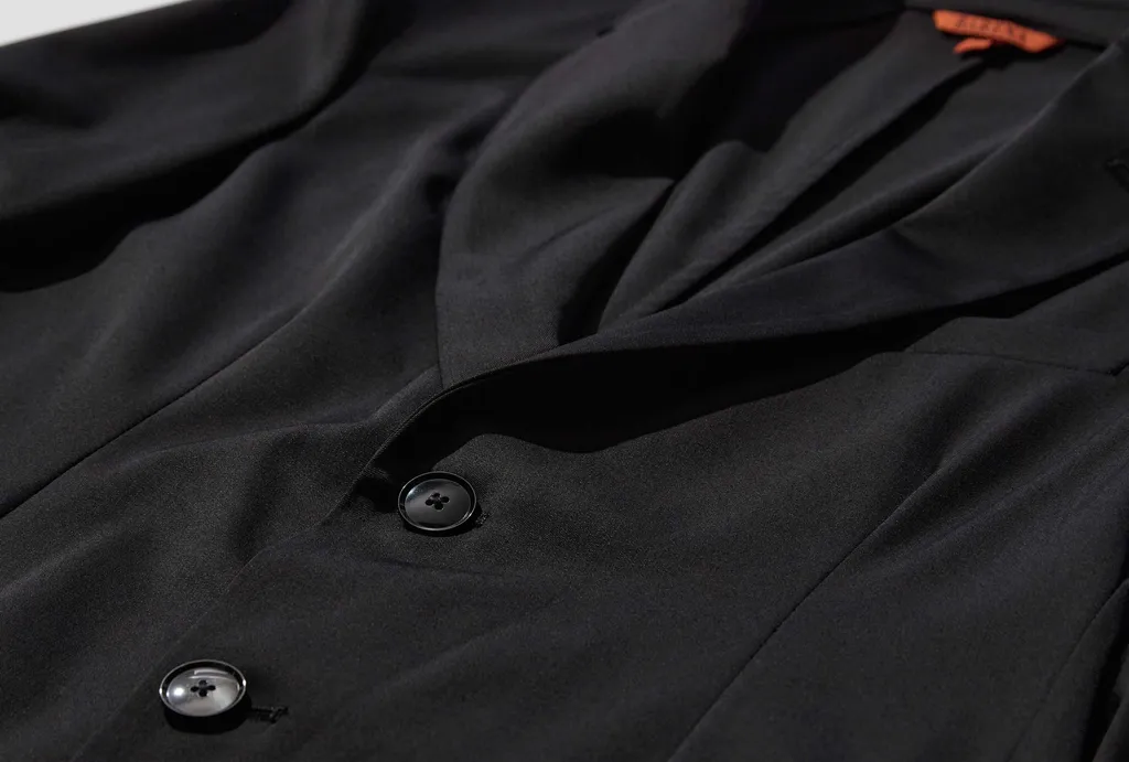 Long-Sleeved Suit Coat