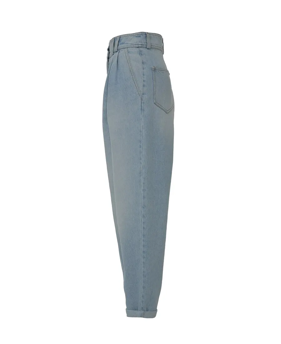 Pleated Tapered Jeans