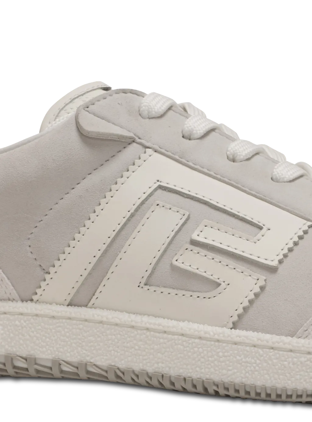 Swan Trainers