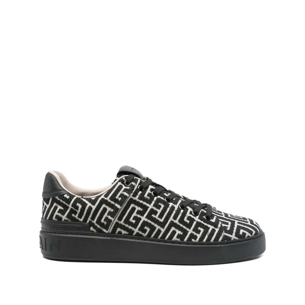 B-Court Trainers