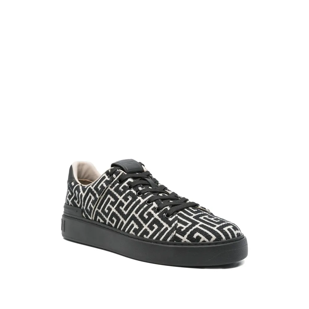 B-Court Trainers