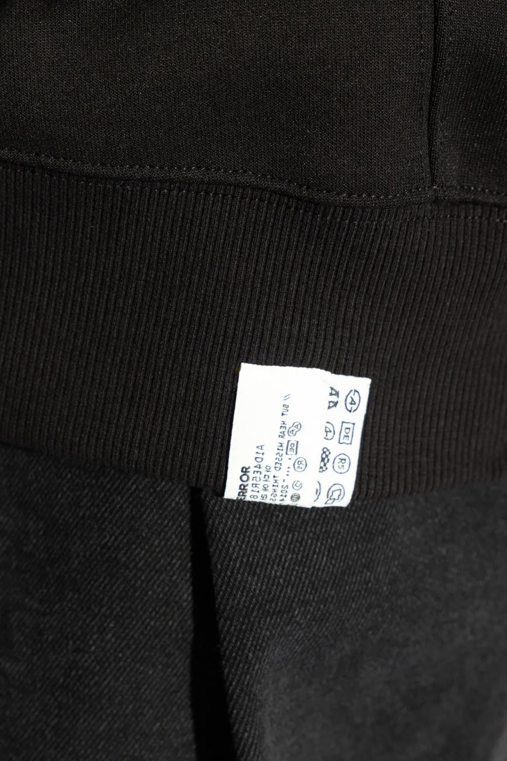 Logo Sweater