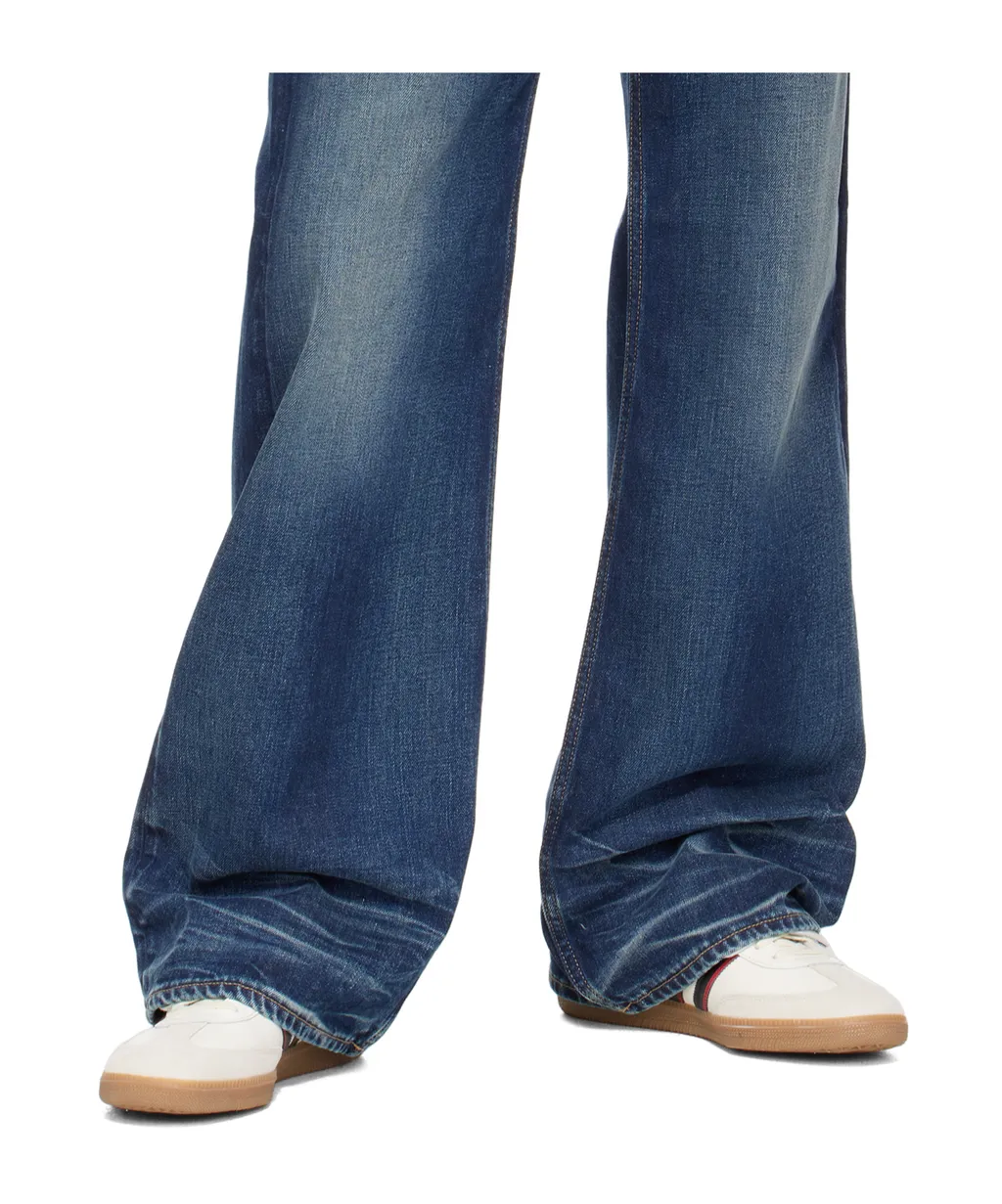 Samba Sneakers