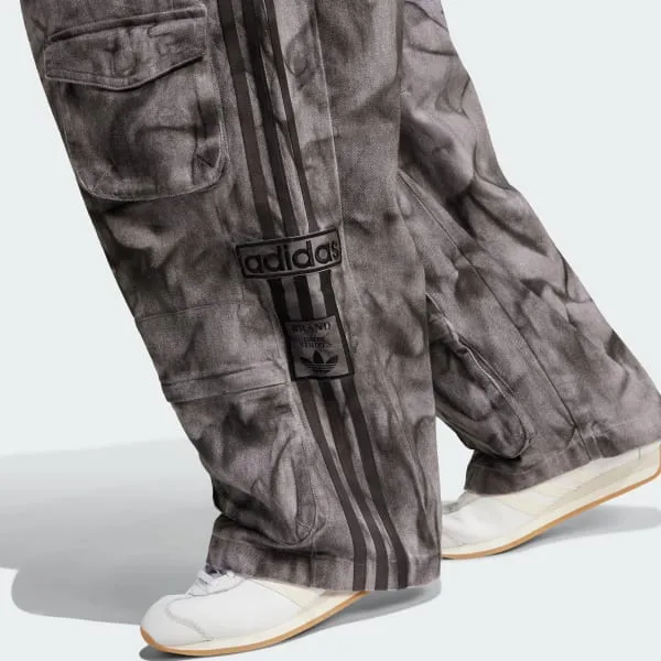 Camouflage-Print Cargo Trousers
