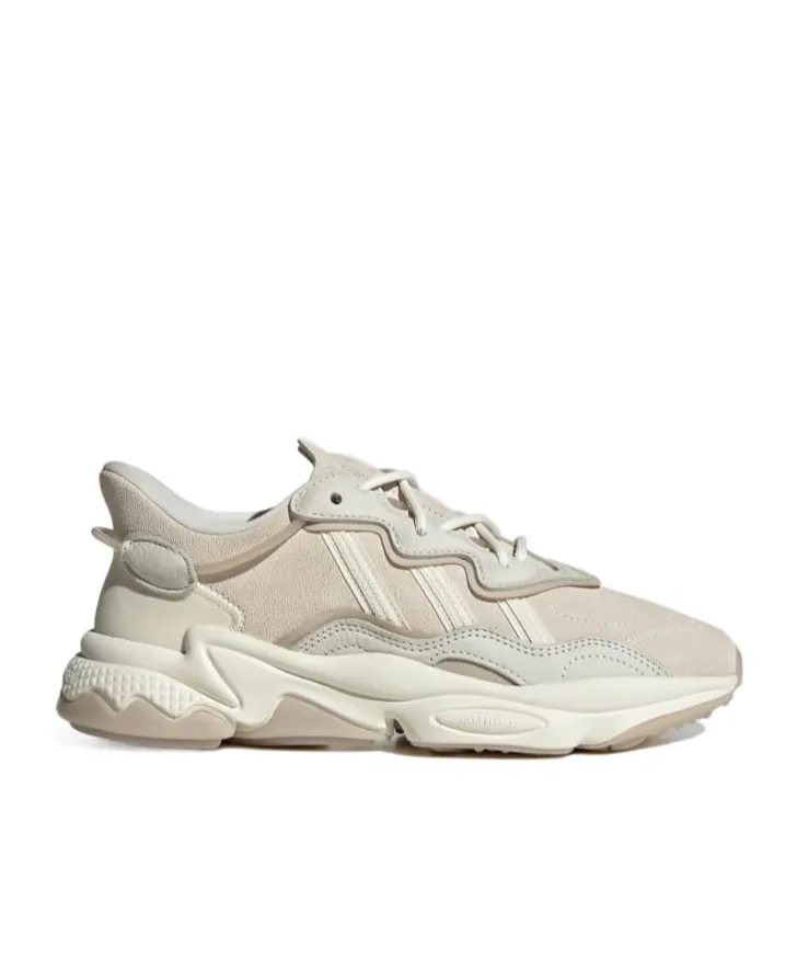 Round-Head Sneakers