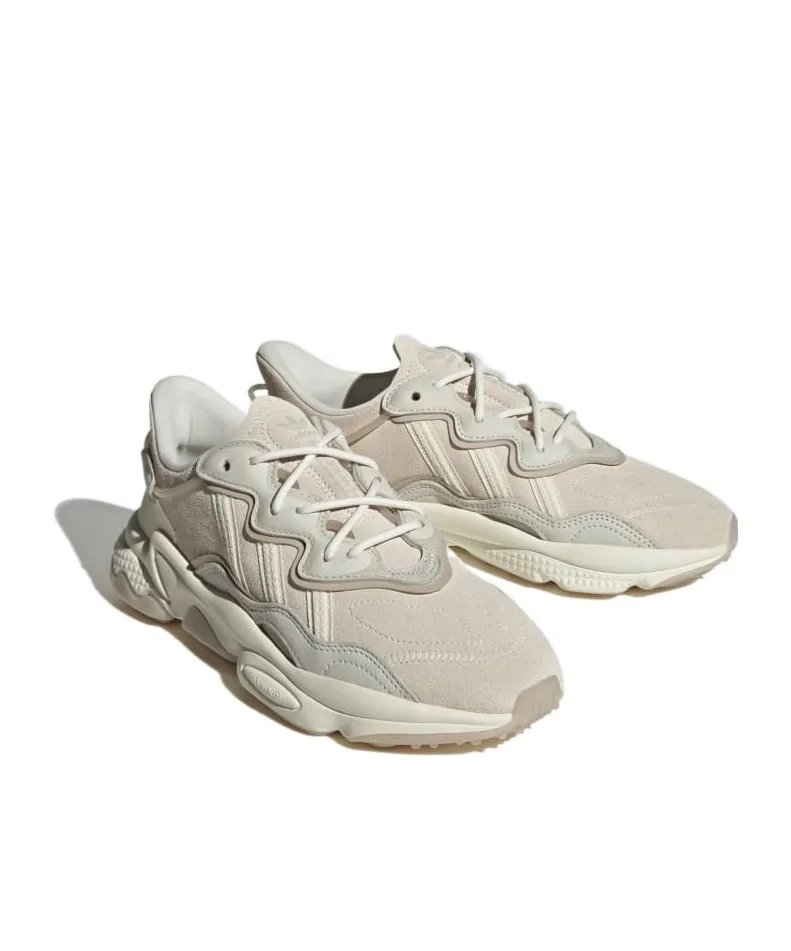 Round-Head Sneakers