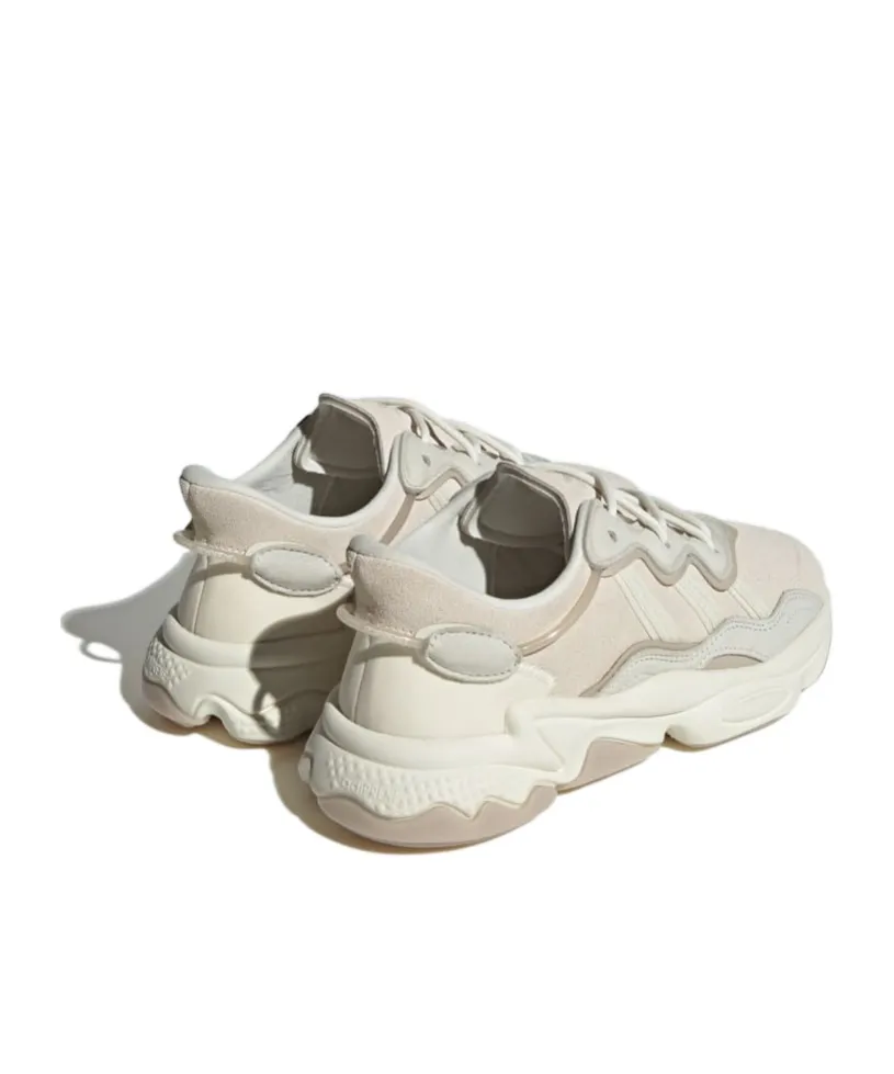 Round-Head Sneakers