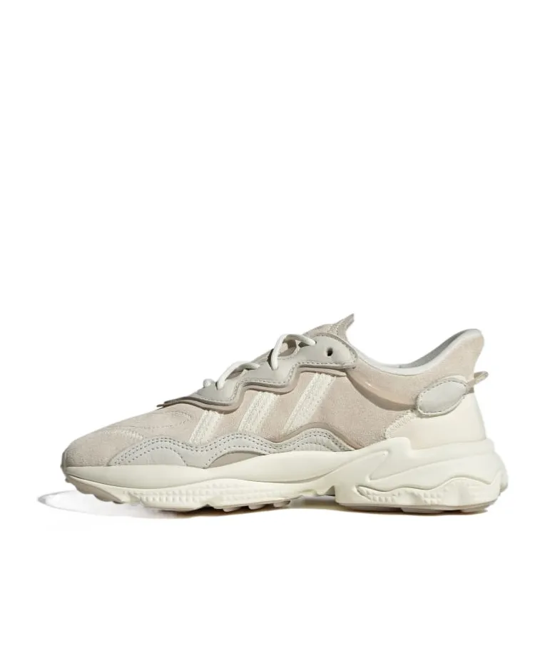 Round-Head Sneakers