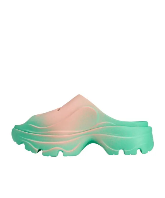 Clogs
