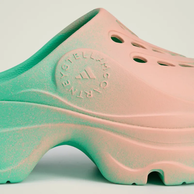 Clogs