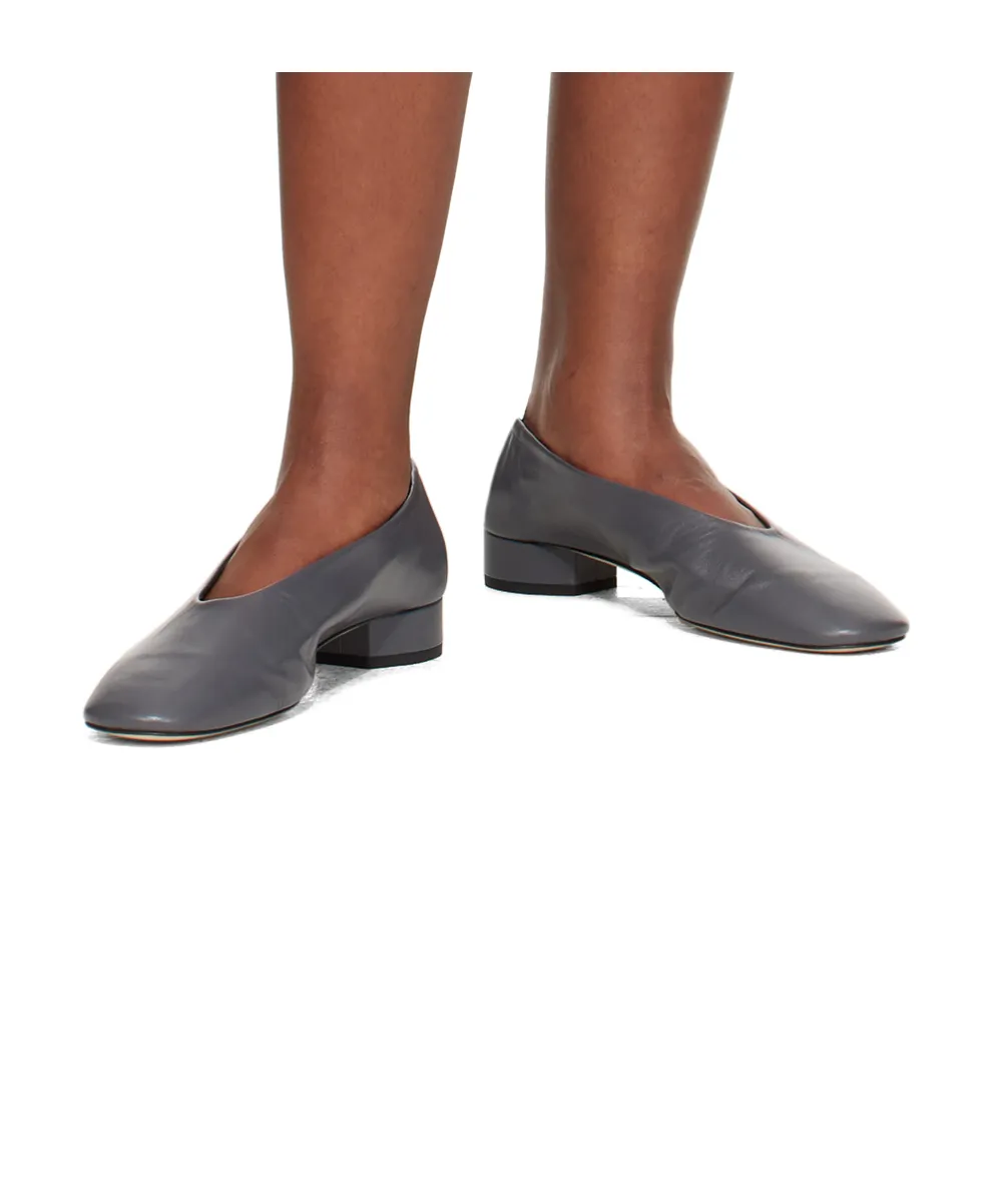 Delia Low-Heeled Ballet Flats