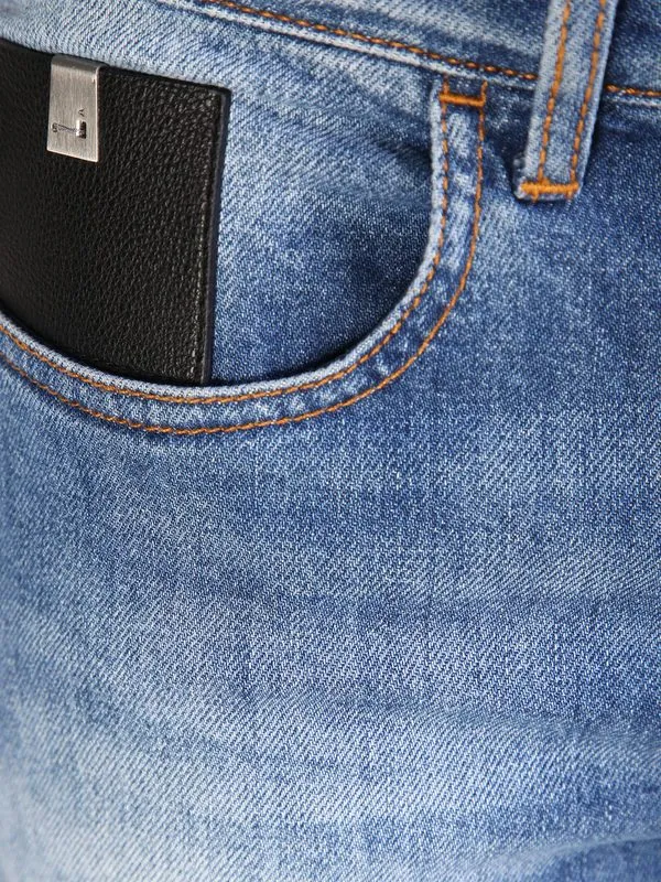 Straight Jeans