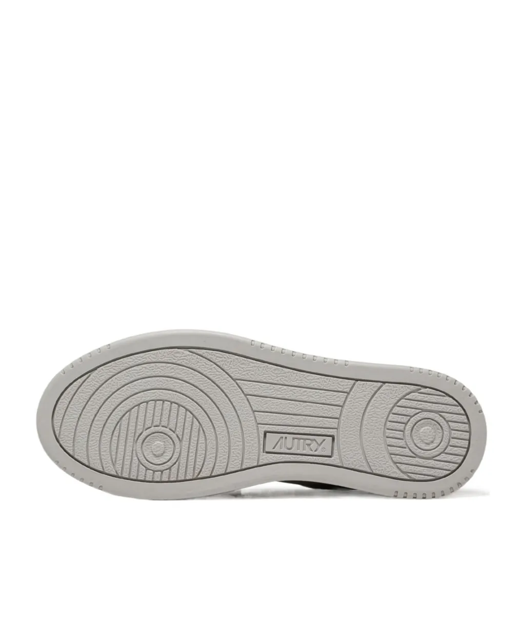 Logo Patch Low-Top Sneakers