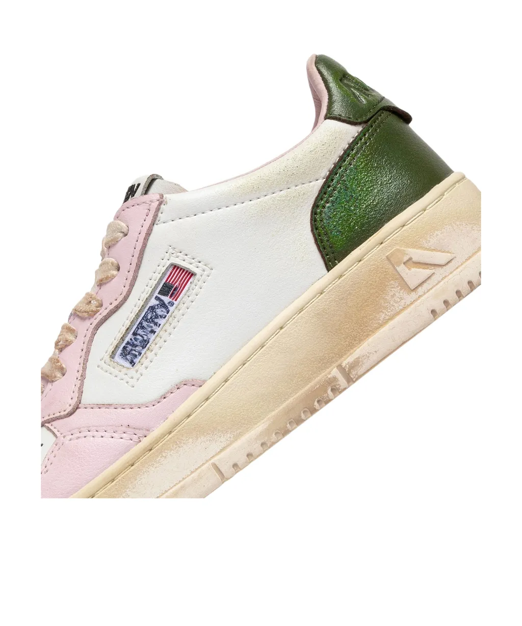 Low-Cut Skate Shoes