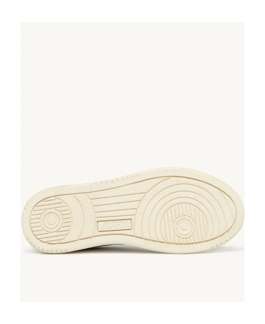 Medalist Low-Top Sneakers