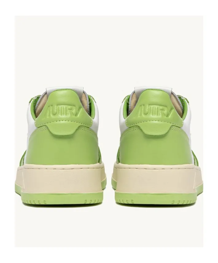 Medalist Low-Top Seakers