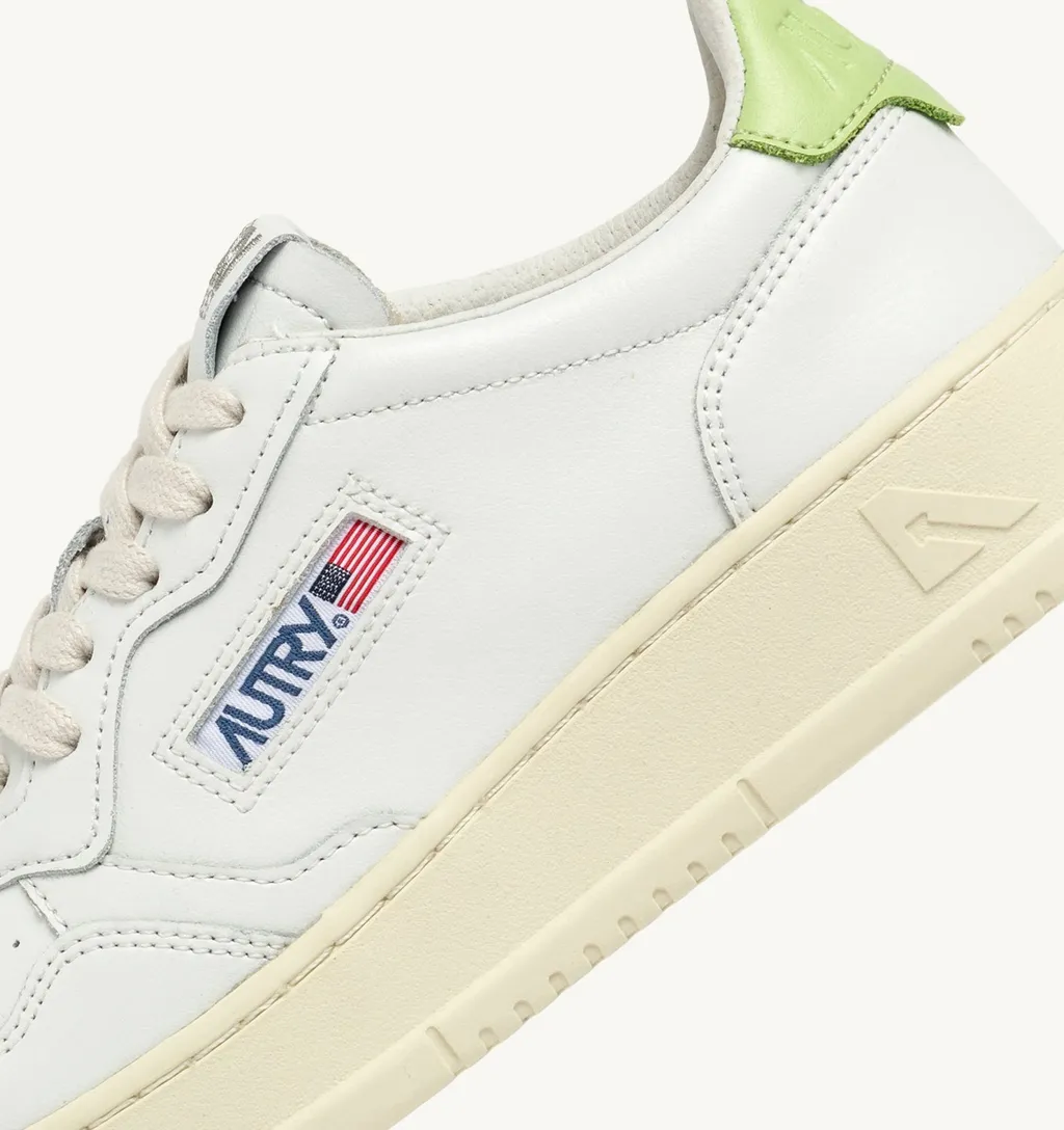 Medalist Low-Top Sneakers