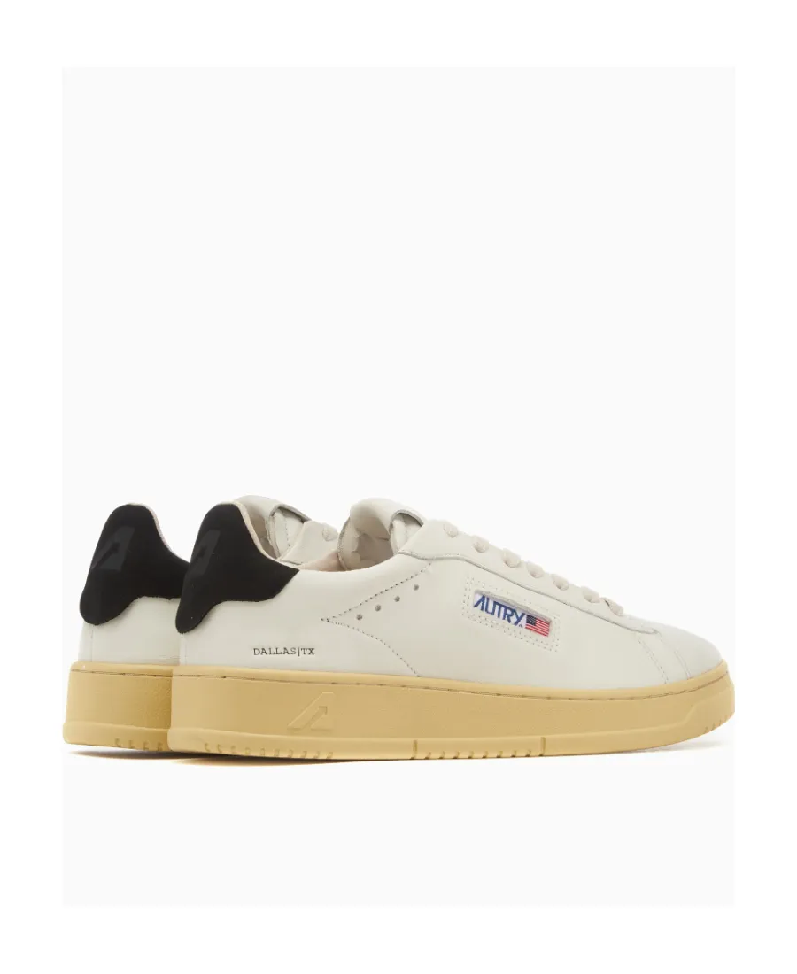 Low Top Sneakers