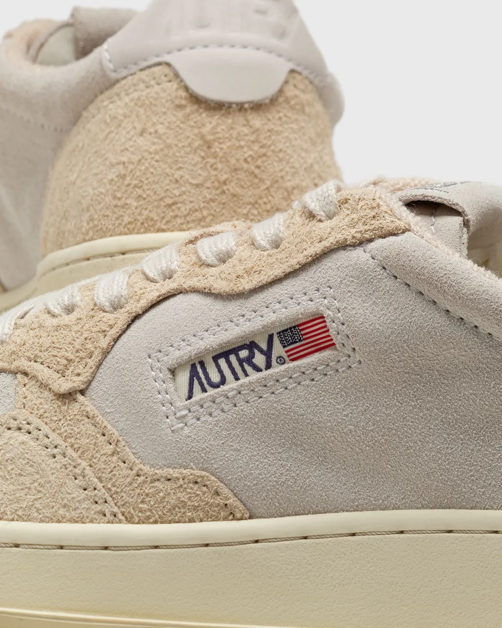 Medalist Low-Top Sneakers