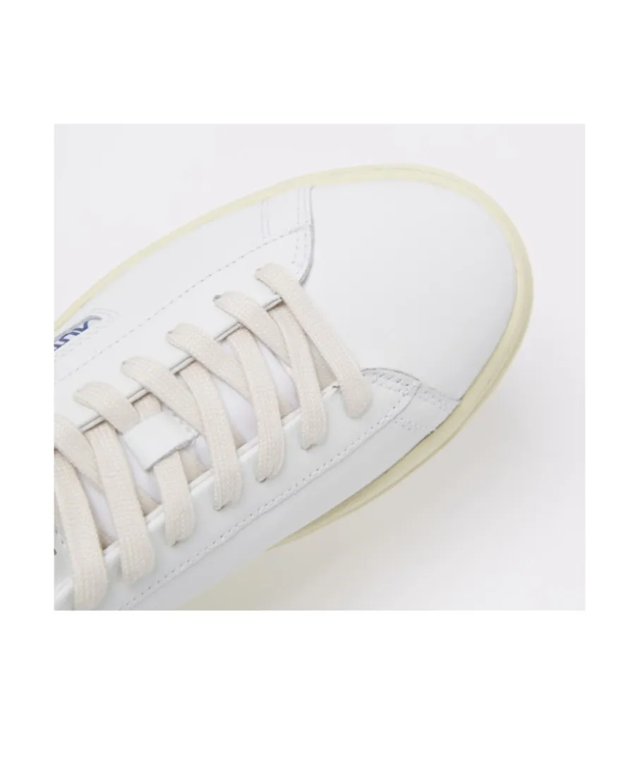 Dallas Low-Top Sneakers