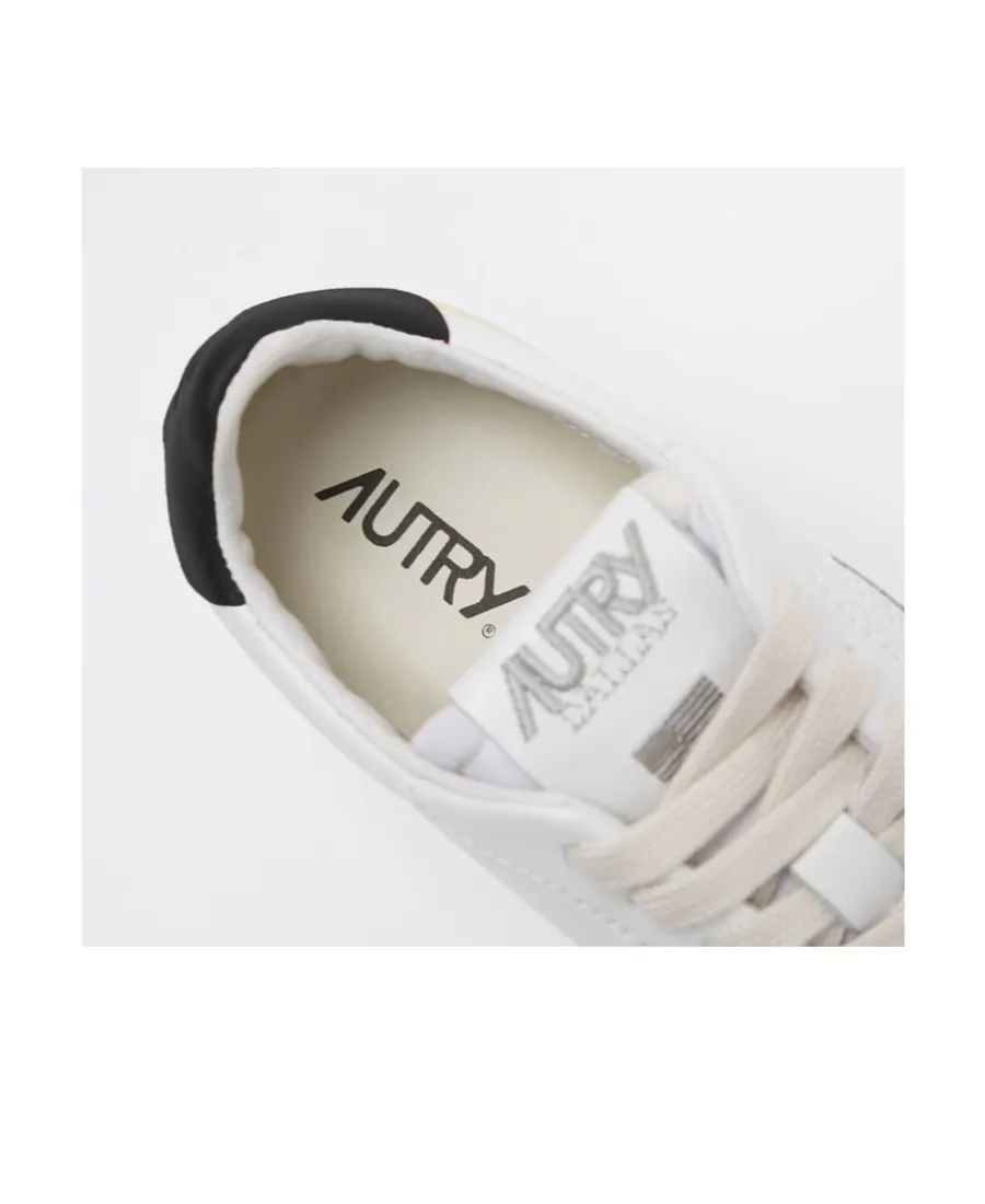 Dallas Low-Top Sneakers