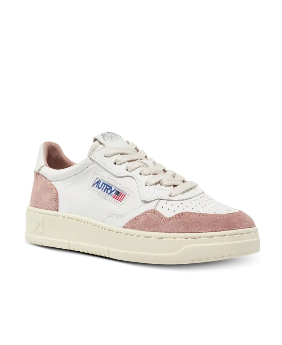 Medalist Low-Top Sneakers