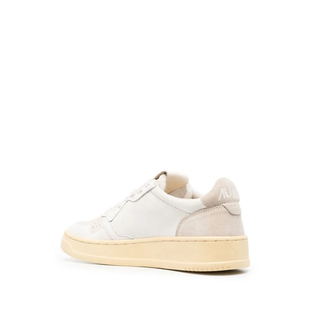 Medalist Low-Top Sneakers
