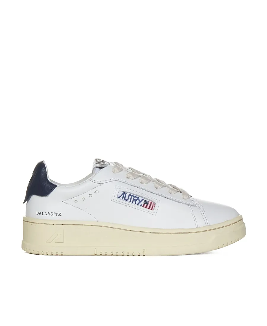 Dallas Round Toe Sneakers