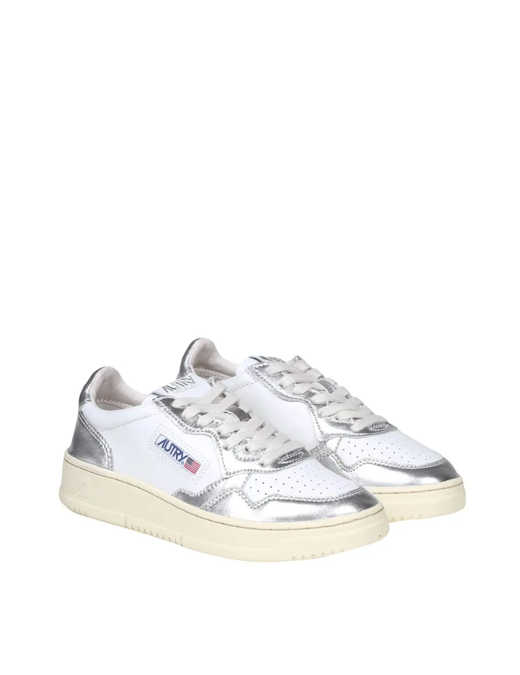 Medalist Low-Top Sneakers