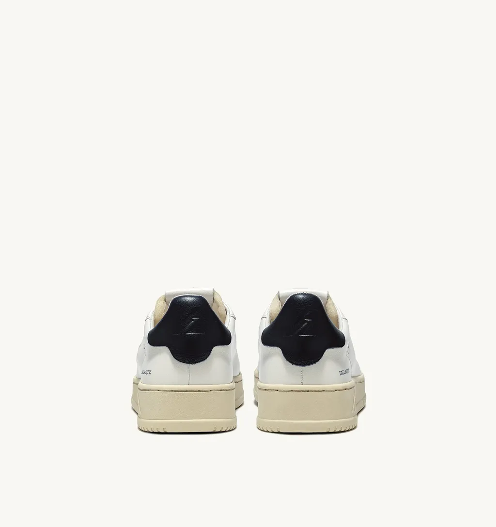 Dallas Low-Top Sneakers
