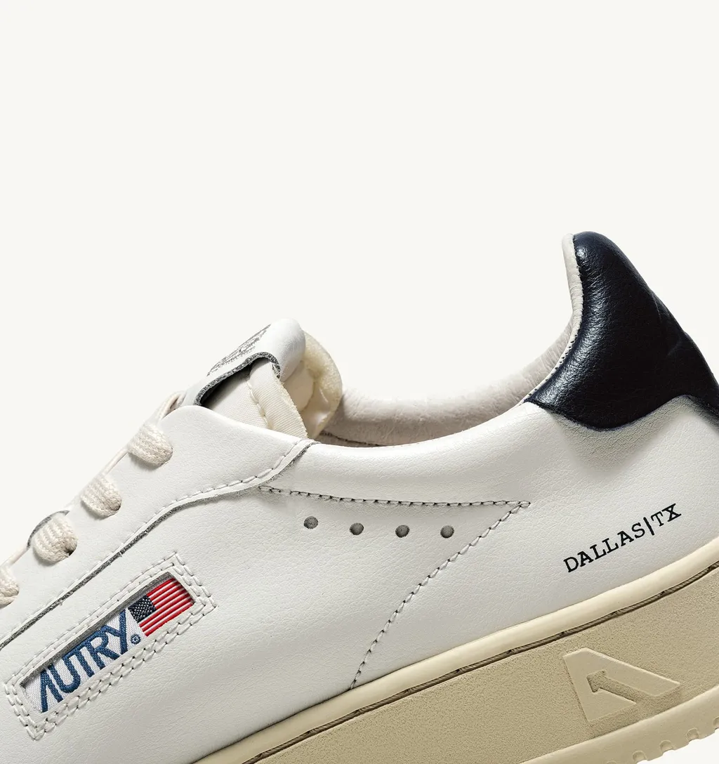 Dallas Low-Top Sneakers