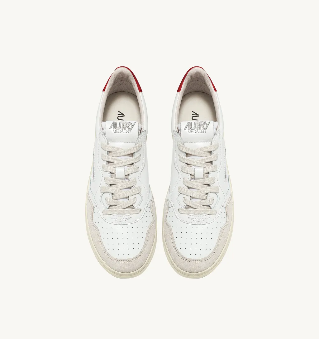 Medalist Low Sneakers