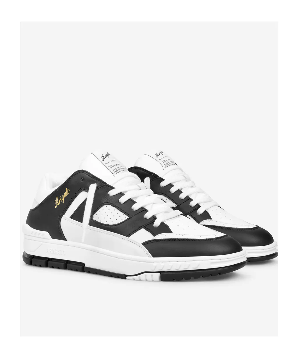 Round-Head Sneakers