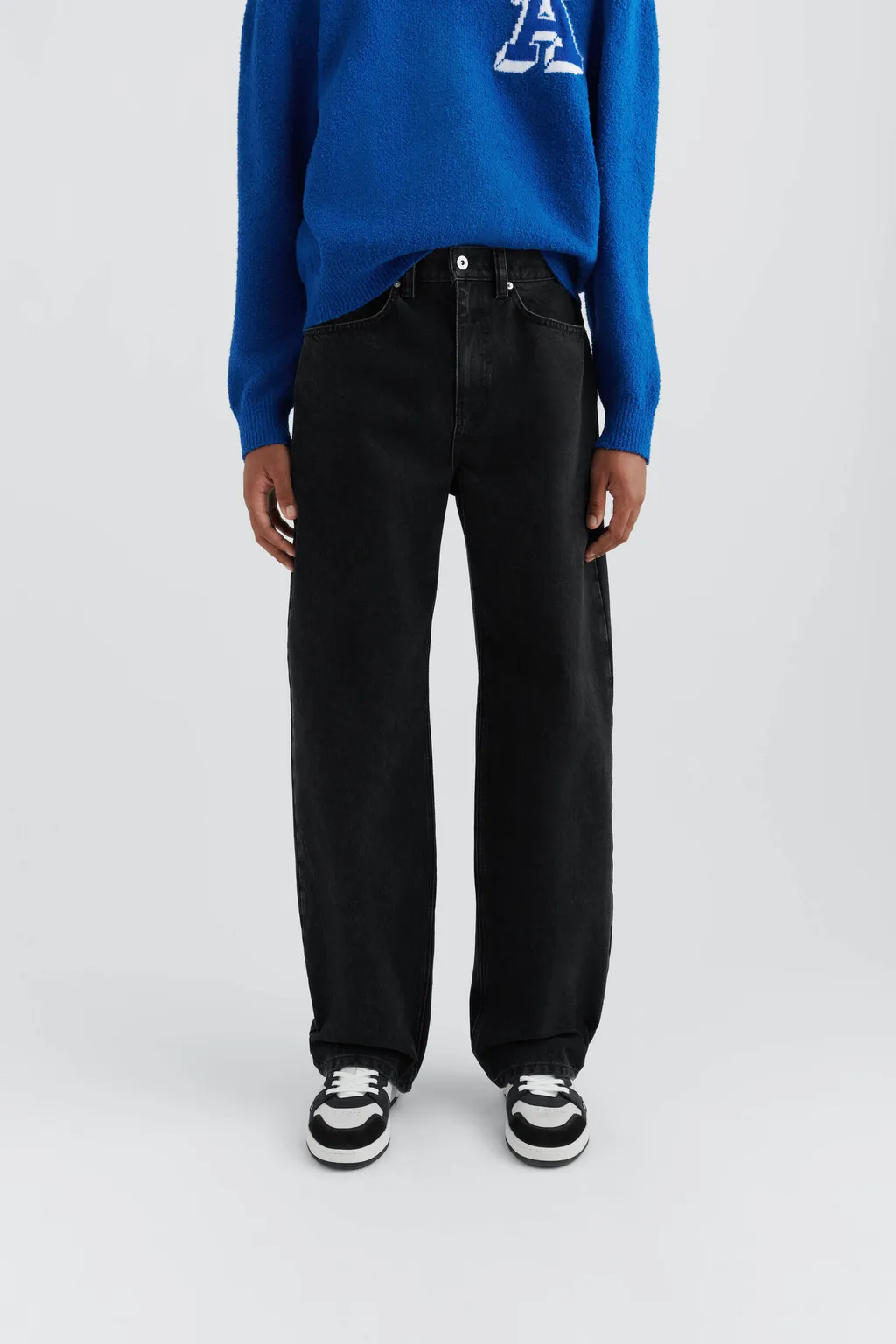 Zine Straight-Leg Jeans
