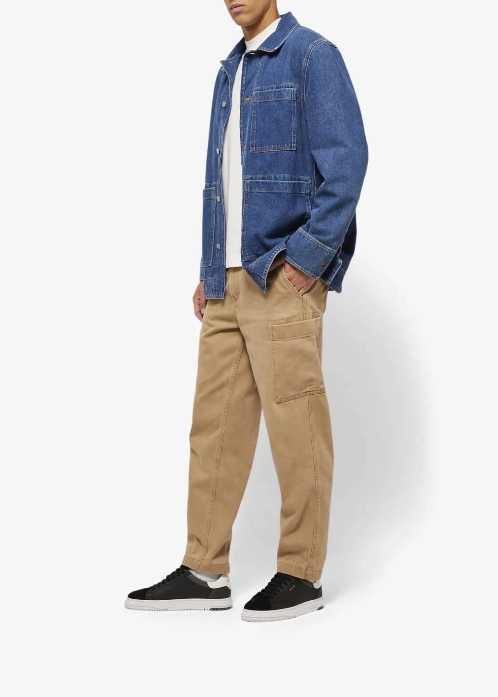 Round Head Low Top Sneakers