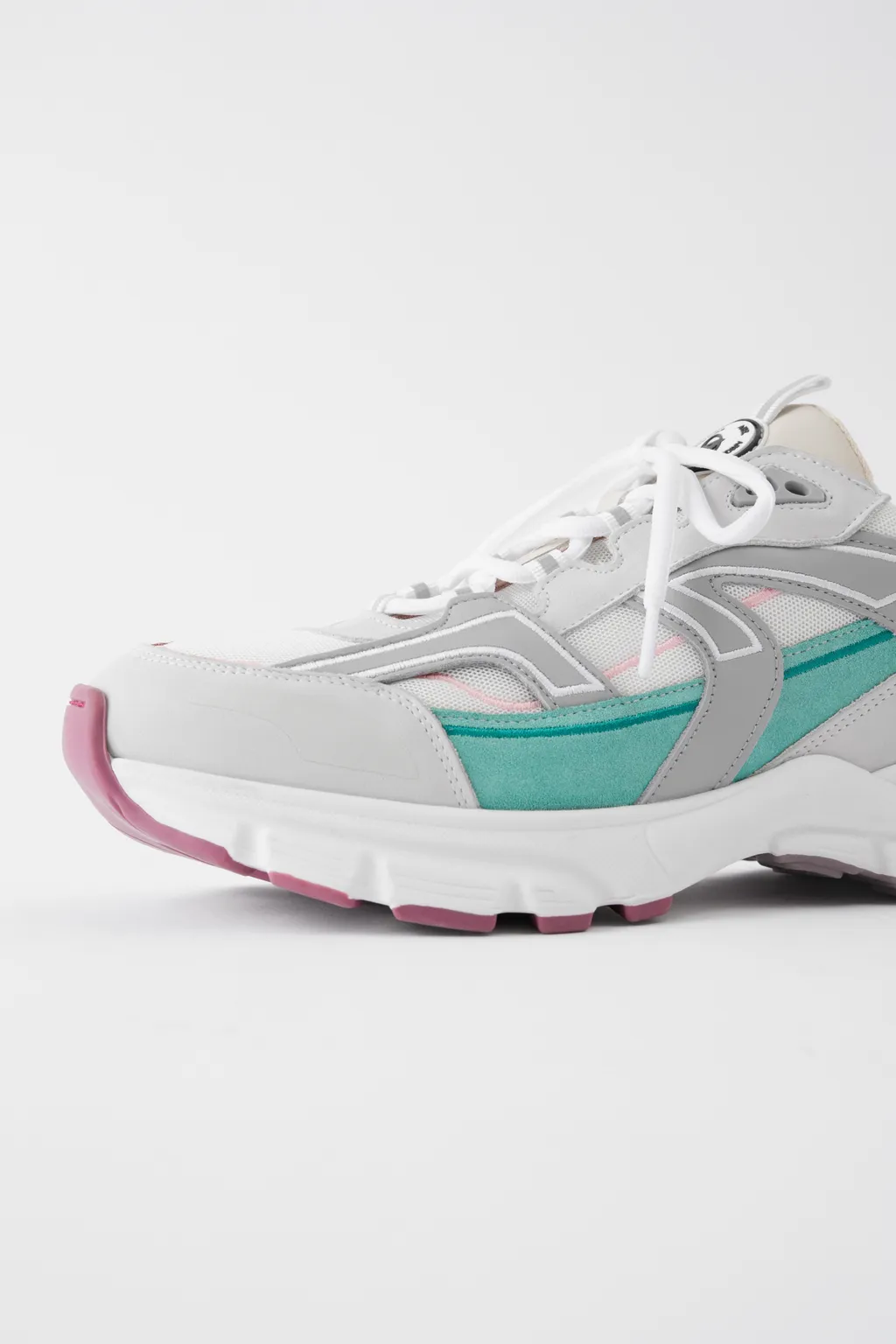 Marathon R-Trail Lace-Up Sneakers