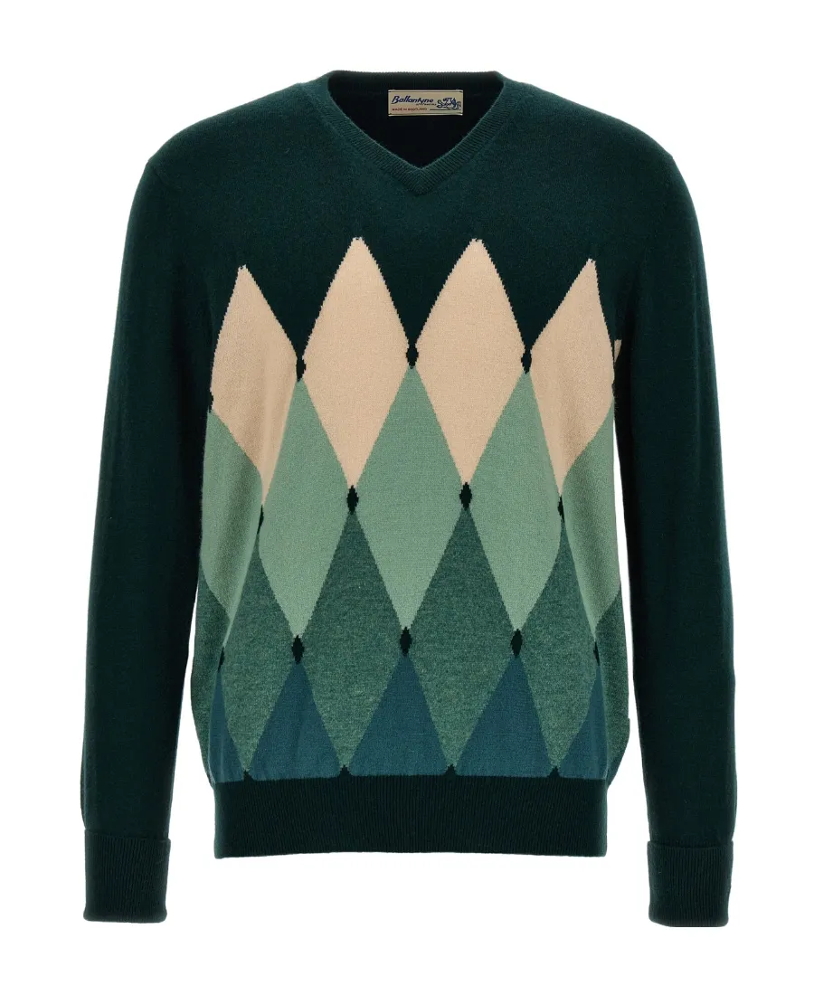 Diamond Pattern V-Neck Jumper