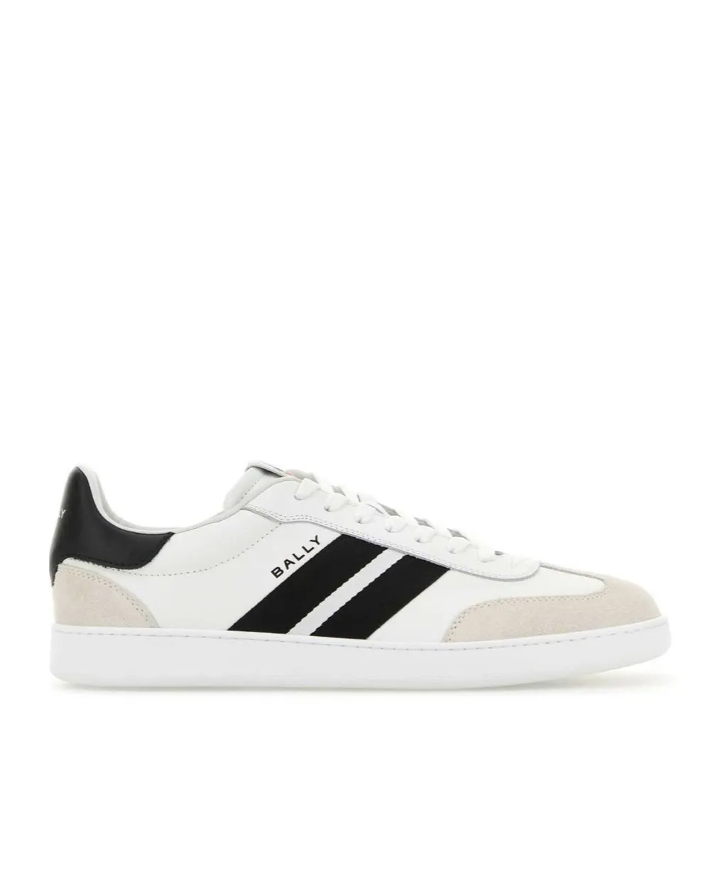 Raise Stripe-Detailed Lace-Up Trainers