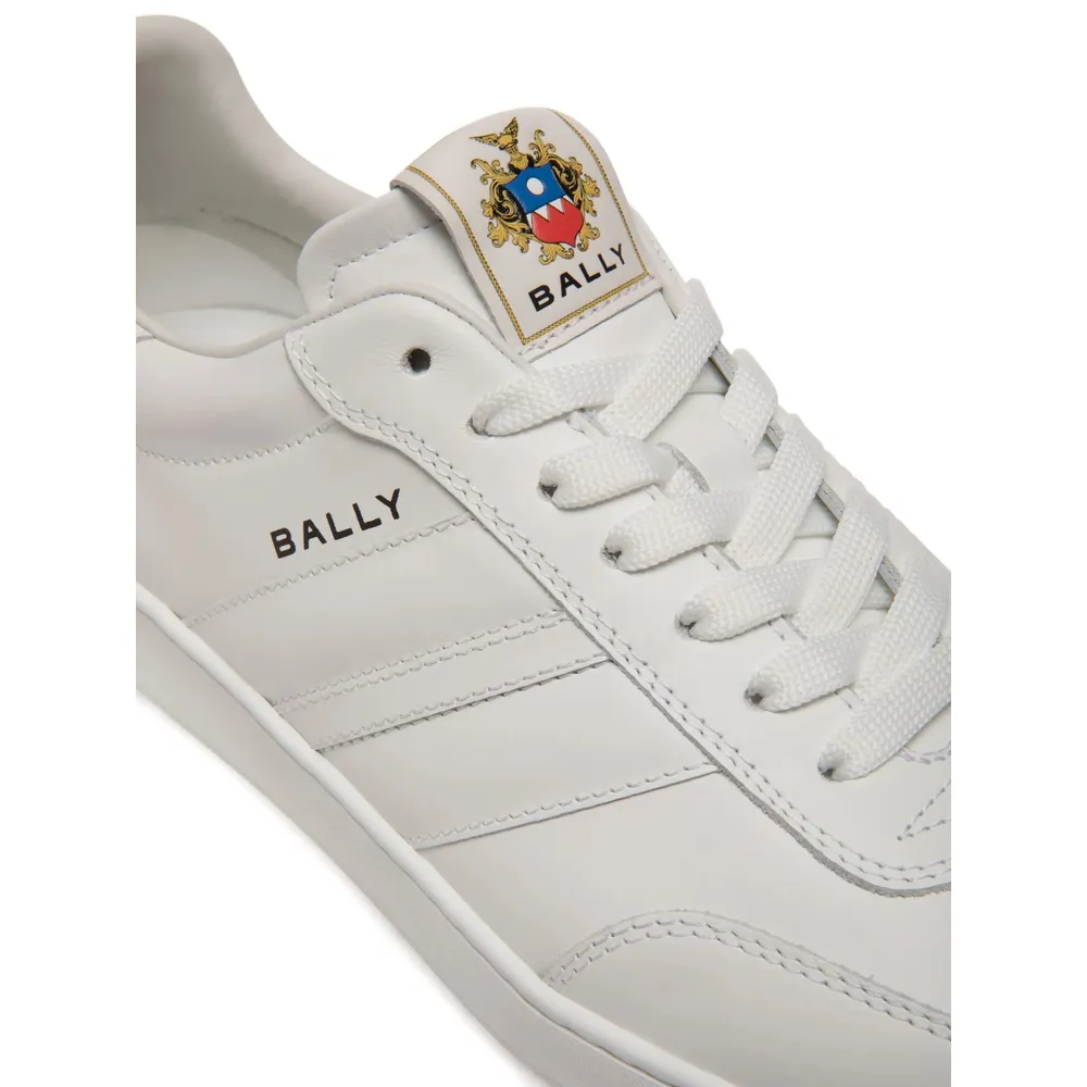 Retro Crest Sneakers