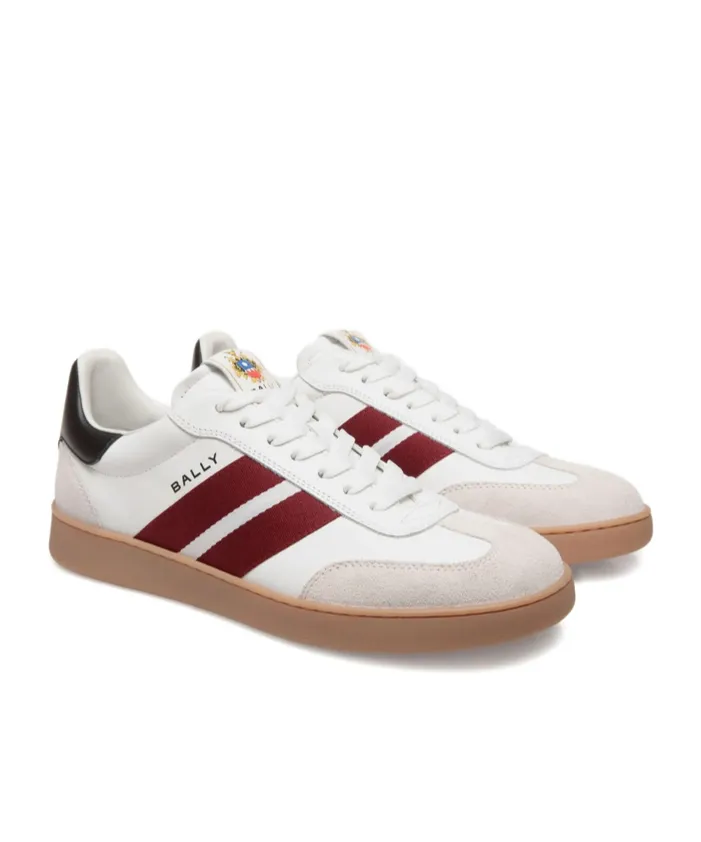 Retro Crest Sneakers