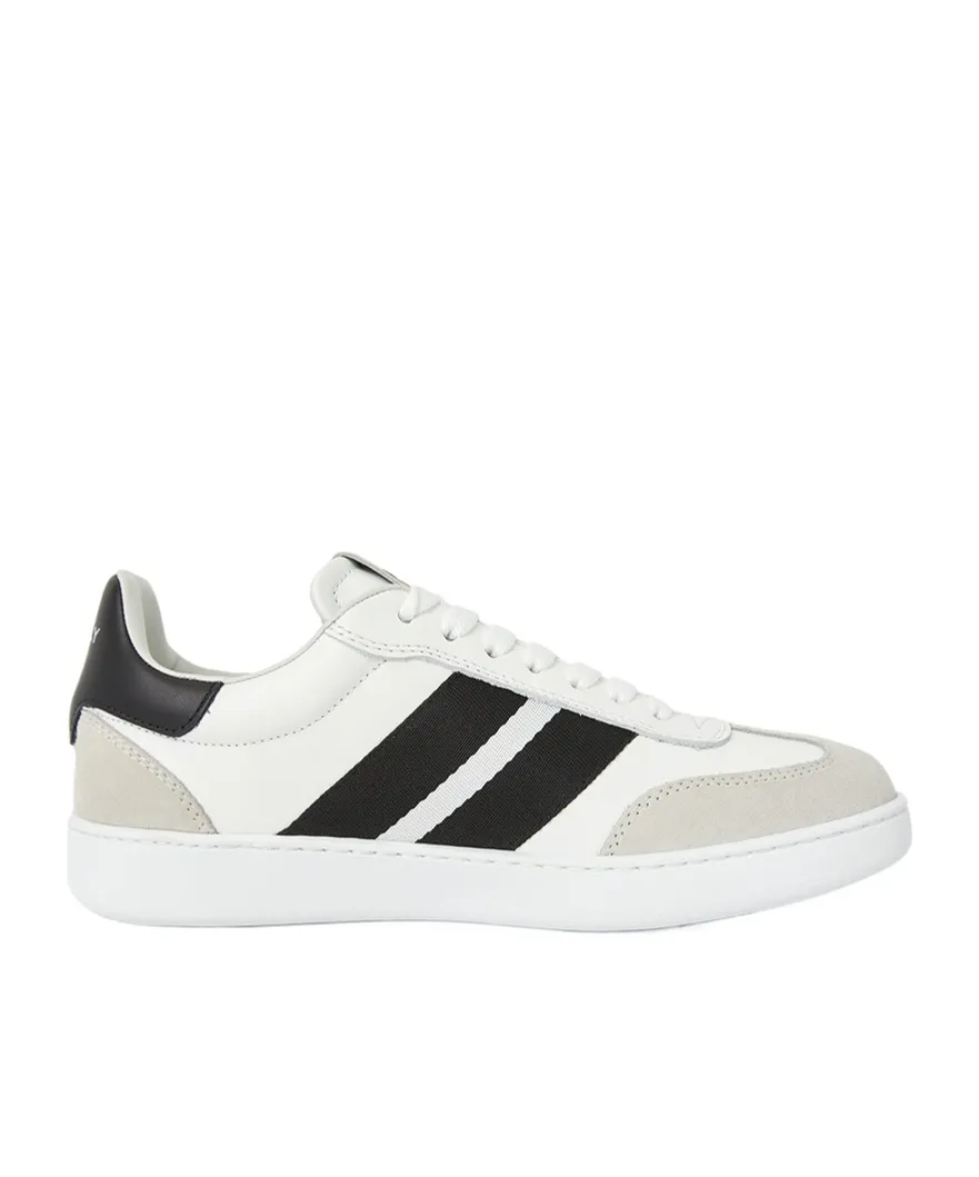 Round-Toe Casual Shoes