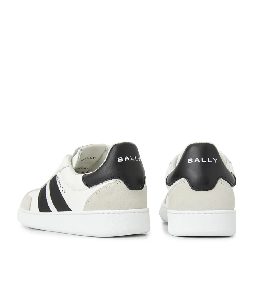 Round-Toe Casual Shoes