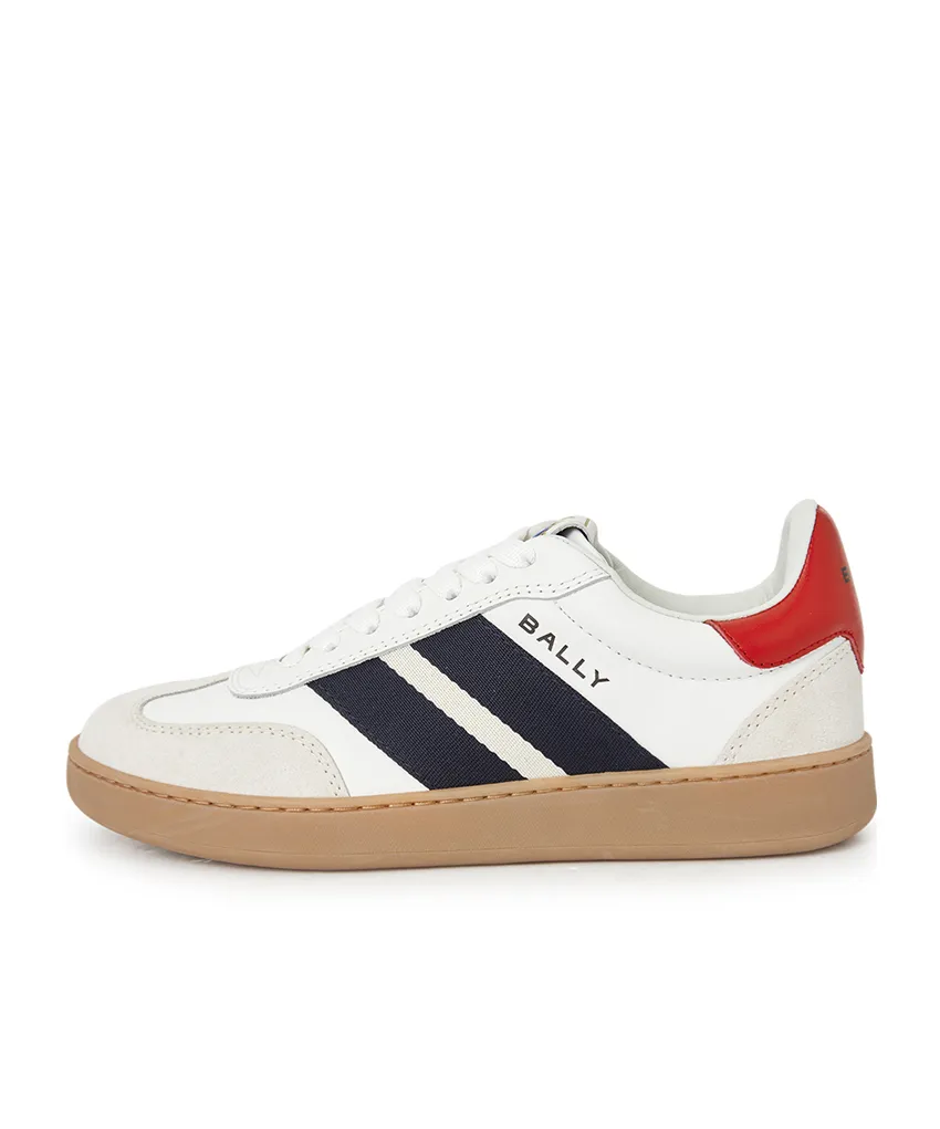 Round Toe Casual Shoes