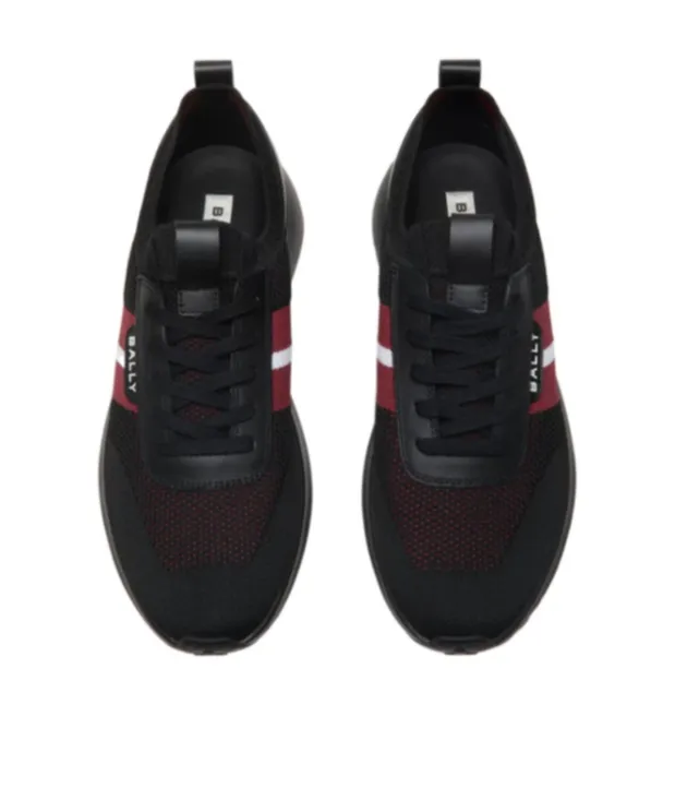 Outline Sneaker