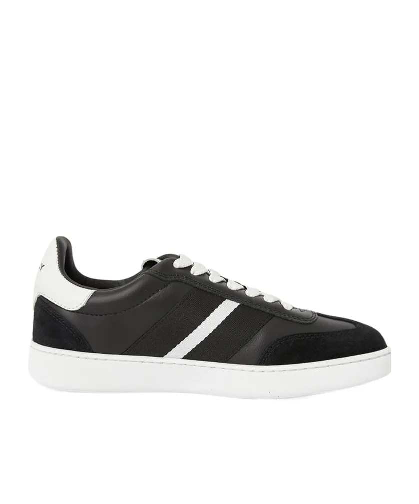 Round-Toe Casual Shoes