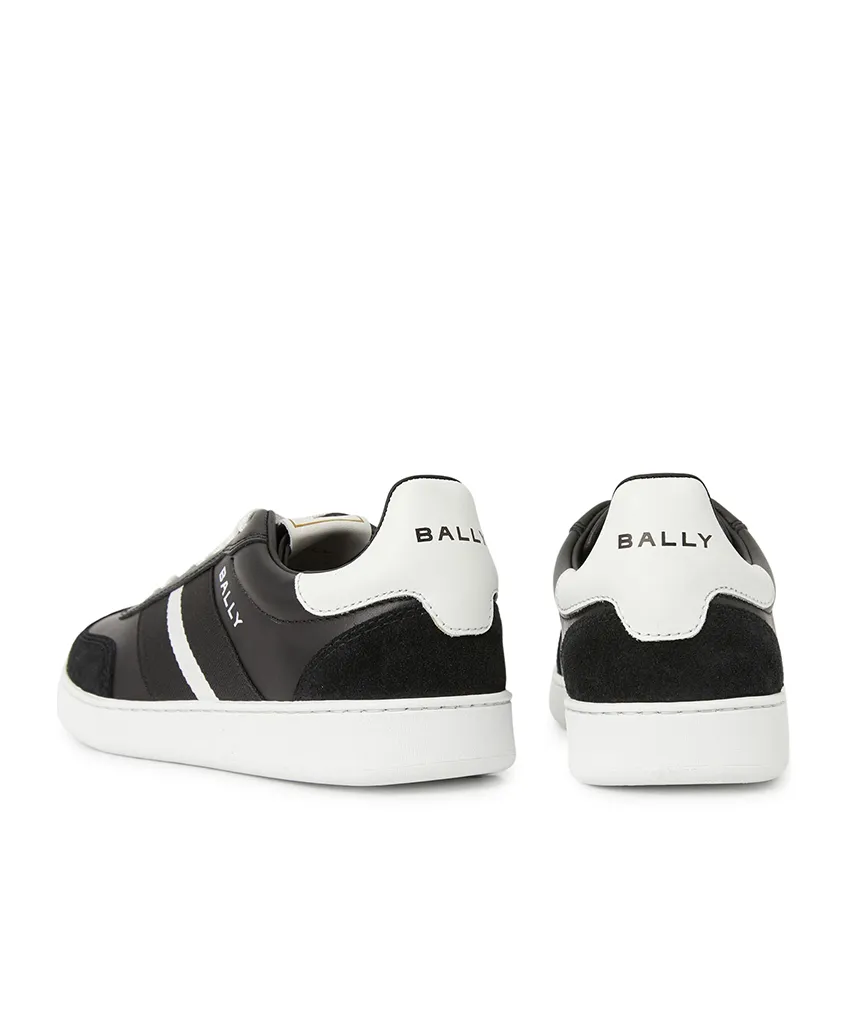 Round-Toe Casual Shoes
