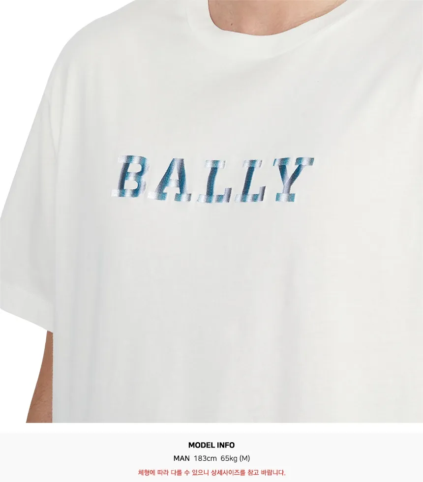 Short-Sleeved T-Shirt