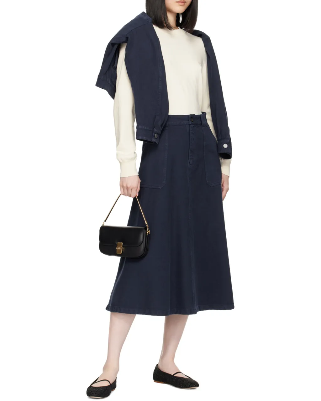 Chain-Linked Shoulder Bag