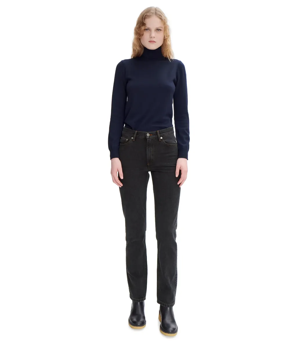 Molly Straight-Leg Jeans