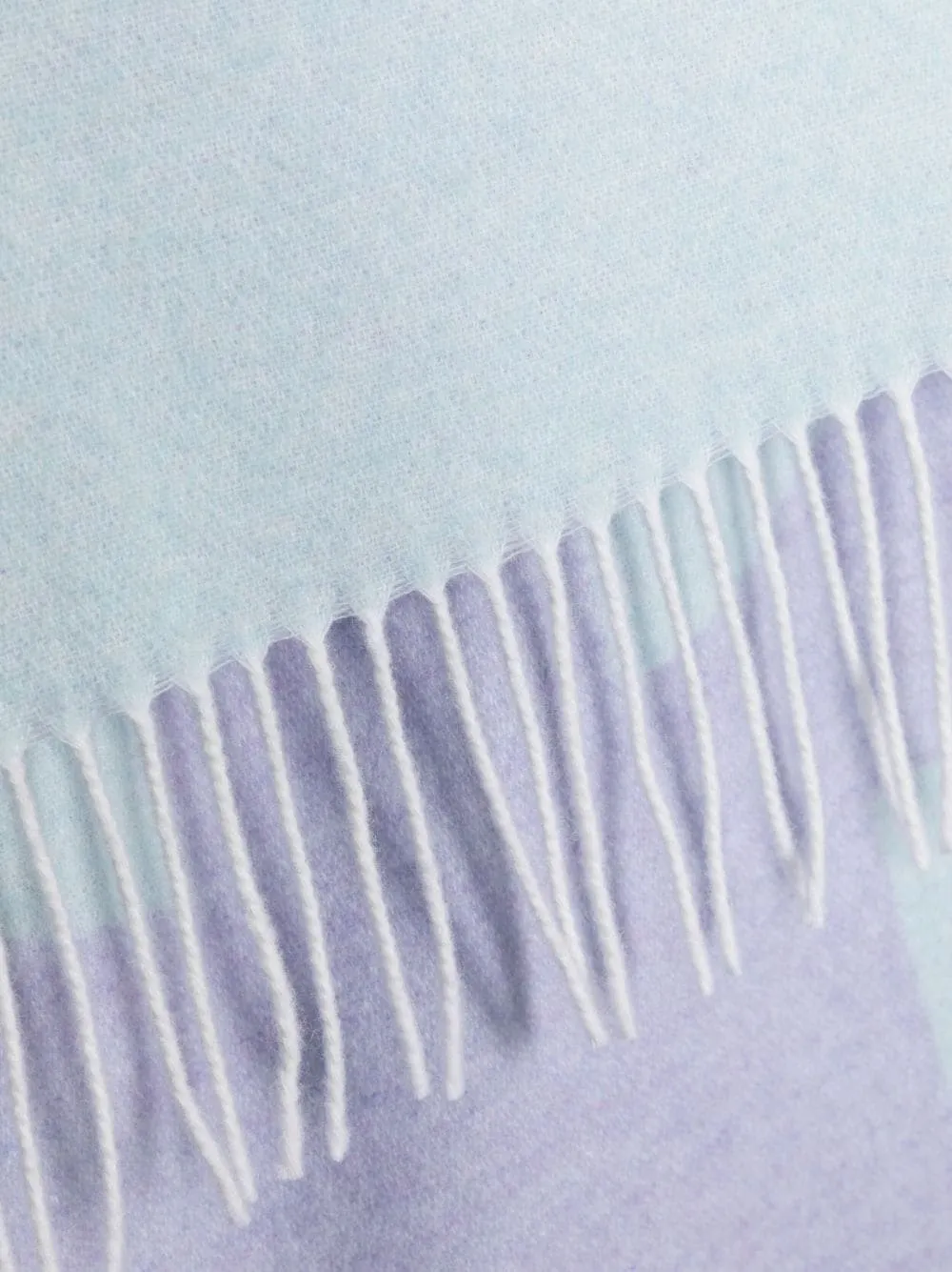 Logo Detailed Fringed Scarf